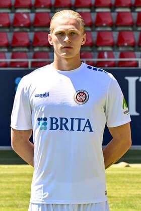 08 07 2022, xjhx, football 3 league, SV Wehen Wiesbaden photo appointment season 2022 23 emspor, v l Lucas Becker SV Wehen Wiesbaden DFL DFB REGULATES PROHIBIT ANY USE OF PHOTOGRAPHS as IMAGE SEQUENCES and or QUASI VIDEO Wiesbaden