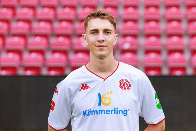 Mainz, MEWA Arena, 11 07 2022, team photo 1 Bundesliga 1 FSV Mainz 05, Lasse Rieß 32
