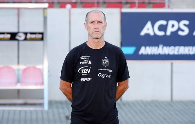 Teampraesentation Zwickau 12 07 2021 Coach Joe Enochs FSV Zwickau 3 Liga, Porträttermin 2022 2023 , Zwickau, 12 07 2021, GGZ Arena Zwickau, Football ,