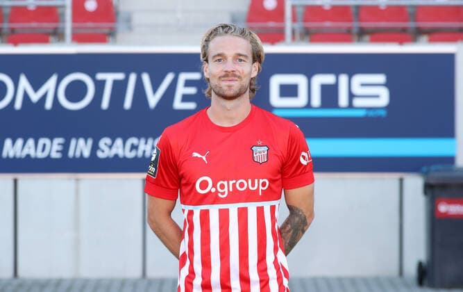 Teampraesentation Zwickau 12 07 2021 Nils Butzen 16, Zwickau FSV Zwickau 3 Liga, Porträttermin 2022 2023 , Zwickau, 12 07 2021, GGZ Arena Zwickau, Football ,