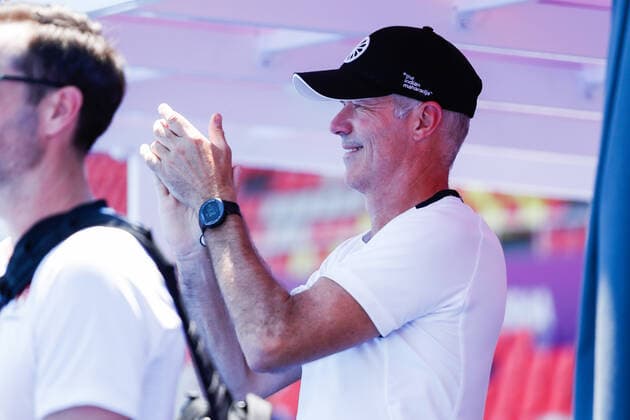 July 13, 2022, TERRASSA, BARCELONA, SPAIN: Robert Short, head coach of Canada looks on during the FIH Hockey Women s World Cup 2022, 13th - 16th , hockey match played between Canada and Korea at Estadi Olimpic on July 13, 2022, in Terrassa, Barcelona, Spain. TERRASSA SPAIN - ZUMAa181 20220713_zaa_a181_010 Copyright: xIrinaxR.xHx