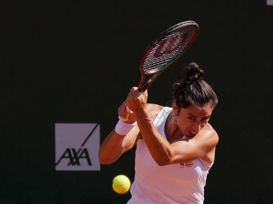 July 15, 2022, Lausanne, Vaud, Switzerland: Lausanne, Switzerland: SpainÃ¢â‚¬â ¢s SARA SORRIBES TORMO plays a backhand return during her WomenÃ¢â‚¬â ¢s Singles quarter-final match against Caroline Garcia at the Ladies Open Lausanne. Lausanne Switzerland - ZUMAs230 20220715_znp_s230_011 Copyright: xCorinexScibozx