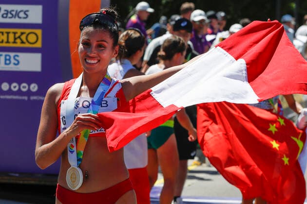 Kimberly Garcia Leon of Peru celebrates after winning the 20km race walk women during the World Athletics Championships in Eugene, USA, 15 July 2022. World Athletics Championships !ACHTUNG: NUR REDAKTIONELLE NUTZUNG!  Copyright: xAlbertoxEstevezx AMDEP3353 20220715-fa1874aaf8ff4dd8d2feb8ad2d3f0cc01207c8b7