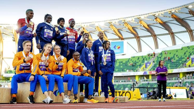 Athletics, World Championships in Eugene, 4x400m Mixed Relay, Award Ceremony