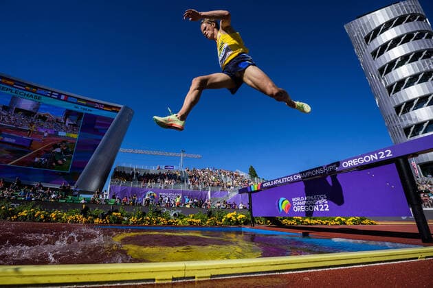 220715 Vidar Johansson of Sweden competes in men?s 3000 meters steeplechase qualification during day 1 of the 2022 World Athletics Championships on July 15, 2022 in Eugene. Photo: Joel Marklund BILDBYRAN kod JM JM0323 bbeng friidrott athletics friidrett 2022 world athletics championships world athletics championships oregon22 friidrotts-vm friidretts-vm vm kval Sverige *** 220715 Vidar Johansson of Sweden competes in mens 3000 meters steeplechase qualification during day 1 of the 2022 World Athletics Championships on July 15, 2022 in Eugene Photo Joel Marklund BILDBYRAN kod JM JM0323 bbeng athletics athletics athletics 2022 world athletics championships world athletics championships oregon22 athletics world cup athletics world cup world cup qualifier sweden,  Copyright: JOELxMARKLUND BB220715JM127