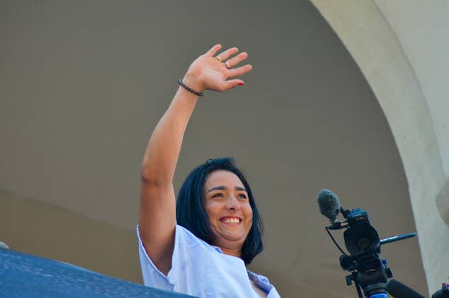 Tennis, Ons Jabeur greets fans in Tunis after Wimbledon final