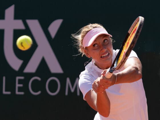 July 16, 2022, Lausanne, Vaud, Switzerland: Lausanne, Switzerland: RussiaÃ¢â‚¬â ¢s ANASTASIA POTAPOVA plays a backhand return during her WomenÃ¢â‚¬â ¢s Singles semi-final match against Olga Danilovic at the Ladies Open Lausanne. Lausanne Switzerland - ZUMAs230 20220716_znp_s230_001 Copyright: xCorinexScibozx