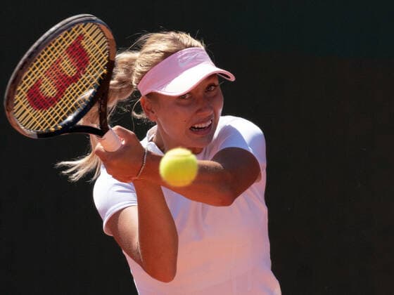 July 16, 2022, Lausanne, Vaud, Switzerland: Lausanne, Switzerland: RussiaÃ¢â‚¬â ¢s ANASTASIA POTAPOVA plays a backhand return during her WomenÃ¢â‚¬â ¢s Singles semi-final match against Olga Danilovic at the Ladies Open Lausanne. Lausanne Switzerland - ZUMAs230 20220716_znp_s230_002 Copyright: xCorinexScibozx