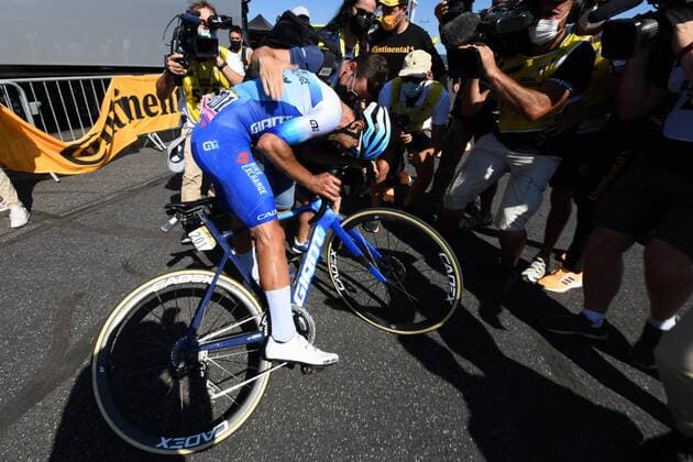 MENDE, FRANCE - JULY 16 : Matthews Michael (AUS) of Team BikeExchange - Jayco celebrates after winning during stage 14 of the 109th edition of the 2022 Tour de France cycling race, a stage of 195 kms with start in Saint-Etienne and finish in Mende on July 16, 2022 in Mende, France, 16 07 2022 ( Motordriver Kenny Verfaillie - Tour de France 2022 - Stage 14 PhotoNews Panoramic 