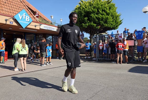 16 07 22 Brentford FC VfB Stuttgart Germany, Friedrichshafen, 16 07 2022, football, Bundesliga, test match, Brentford FC VfB Stuttgart Orel Mangala VfB Stuttgart