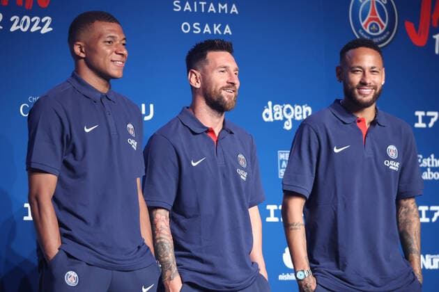 July 17, 2022, Tokyo, Japan - (L-R) French football club team Paris Saint-Germain star players Kylian Mbappe, Lionel Messi and Neymar Jr pose for photo at a press conference, PK, Pressekonferenz upon their arrival in Tokyo on Sunday, July 17, 2022. Paris Saint-Germain will have Japanese club teams Kawasaki Frontale, Urawa Reds and Gamba Osaka for their Japan tour. Noxthirdxpartyxsales  (0162988756st)
