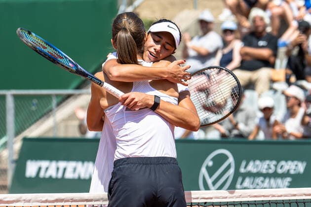 17 07 2022, Lausanne, Tennis WTA 250 Ladies Open Lausanne Olga Danilovic SRB and Petra MARTIC CRO Olga Danilovic SRB congratulate Petra MARTIC CRO winner during the finals match at the WTA International Ladies Open Lausanne tennis tournament, in Lausanne, Switzerland, Sunday 17 July 2022 Photo by Fabrice De Gasperis Mediafab Photography via JustPictures ch Lausanne Tennis Club Lausanne Vaud Switzerland  Copyright: xJustPictures.ch FabricexDexGasperisx