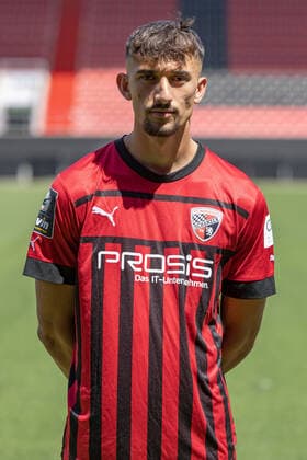 Arian Llugiqi 25, FCI FC Ingolstadt 04 3 Liga, Porträttermin 2022 2023, 3 Liga FC Ingolstadt 04 season 2022 2023