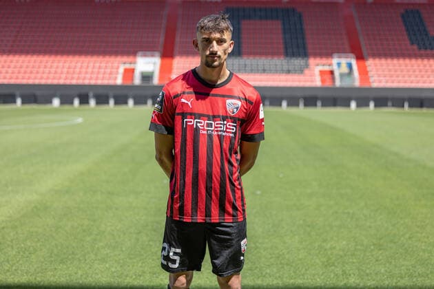 Arian Llugiqi 25, FCI FC Ingolstadt 04 3 Liga, Porträttermin 2022 2023, 3 Liga FC Ingolstadt 04 season 2022 2023