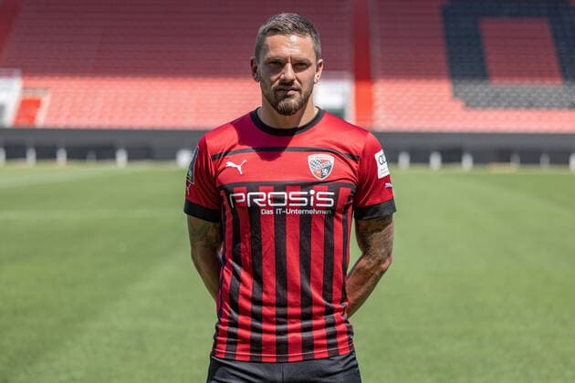 Pascal Testroet 37, FCI FC Ingolstadt 04 3 Liga, Porträttermin 2022 2023, 3 Liga FC Ingolstadt 04 season 2022 2023