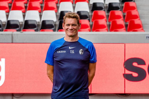 Torge Schwarz Physiotherapist SC Freiburg, 1 Bundesliga, Portraittermin 2022 2022, 20 07 2022 DFB DFL REGULATIONS PROHIBIT ANY USE OF PHOTOGRAPHS AS IMAGE SEQUENCES AND OR QUASI VIDEO SC Freiburg, 1 Bundesliga, Portraittermin 2022 2023, 20 07 2022 Freiburg Copyright: xEibner-Pressefoto RogerxBuerkex EP_EER