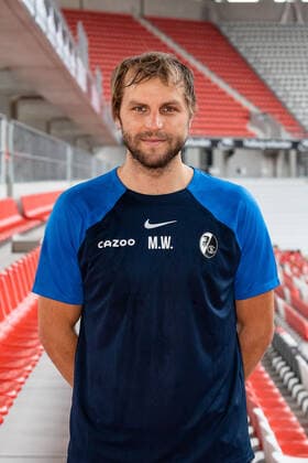 Team doctor Dr Dr Markus Wenning SC Freiburg, 1 Bundesliga, Portraittermin 2022 2022, 20 07 2022 DFB DFL REGULATIONS PROHIBIT ANY USE OF PHOTOGRAPHS AS IMAGE SEQUENCES AND OR QUASI VIDEO SC Freiburg, 1 Bundesliga, Portraittermin 2022 2023, 20 07 2022 Freiburg Copyright: xEibner-Pressefoto RogerxBuerkex EP_EER