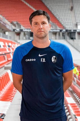 Co Coach Florian Bruns SC Freiburg, 1 Bundesliga, Portraittermin 2022 2022, 20 07 2022 DFB DFL REGULATIONS PROHIBIT ANY USE OF PHOTOGRAPHS AS IMAGE SEQUENCES AND OR QUASI VIDEO SC Freiburg, 1 Bundesliga, Portraittermin 2022 2023, 20 07 2022 Freiburg Copyright: xEibner-Pressefoto RogerxBuerkex EP_EER