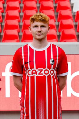 Robert Wagner SC Freiburg, 23 SC Freiburg, 1 Bundesliga, Portraittermin 2022 2022, 20 07 2022 DFB DFL REGULATIONS PROHIBIT ANY USE OF PHOTOGRAPHS AS IMAGE SEQUENCES AND OR QUASI VIDEO SC Freiburg, 1 Bundesliga, Portraittermin 2022 2023, 20 07 2022 Freiburg Copyright: xEibner-Pressefoto RogerxBuerkex EP_EER
