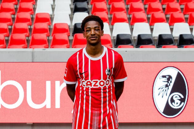 Kimberly Ezekwem SC Freiburg, 24 SC Freiburg, 1 Bundesliga, Portraittermin 2022 2022, 20 07 2022 DFB DFL REGULATIONS PROHIBIT ANY USE OF PHOTOGRAPHS AS IMAGE SEQUENCES AND OR QUASI VIDEO SC Freiburg, 1 Bundesliga, Portraittermin 2022 2023, 20 07 2022 Freiburg Copyright: xEibner-Pressefoto RogerxBuerkex EP_EER