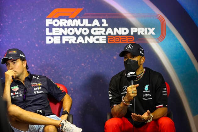 11 Sergio Perez MEX, Oracle Red Bull Racing , 44 Lewis Hamilton GBR, Mercedes AMG Petronas F1 Team , F1 Grand Prix of France at Circuit Paul Ricard on July 21, 2022 in Le Castellet, France Photo by HOCH ZWEI Le Castellet France