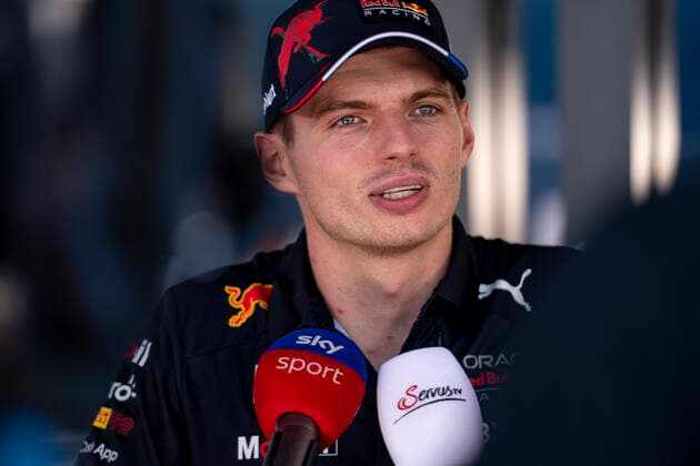 July 21, 2022, Le Castellet, France: MAX VERSTAPPEN of the Netherlands and Red Bull Racing talks to the media during preparations of the 2022 FIA Formula 1 French Grand Prix at Circuit Paul Ricard in Le Castellet, France. Le Castellet France - ZUMAg147 20220721_zap_g147_010 Copyright: xJamesxGasperottix