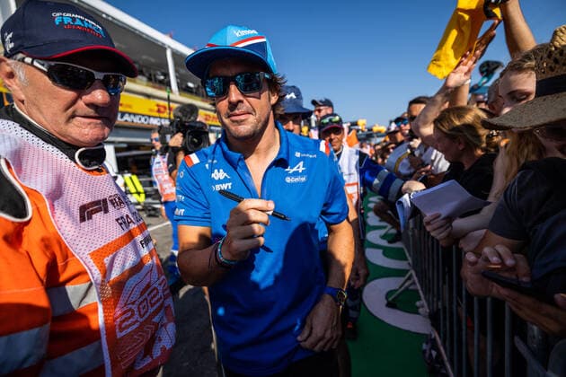 ALONSO Fernando (spa), Alpine F1 Team A522, portrait during the Formula 1 Lenovo Grand Prix de France, French Grand Prix 2022, 12th round of the 2022 FIA Formula One World Championship, WM, Weltmeisterschaft from July 22 to 24, 2022 on the Circuit Paul Ricard, in Le Castellet, France - F1 - FRENCH GRAND PRIX 2022 DPPI Panoramic  00122028_GH_2245
