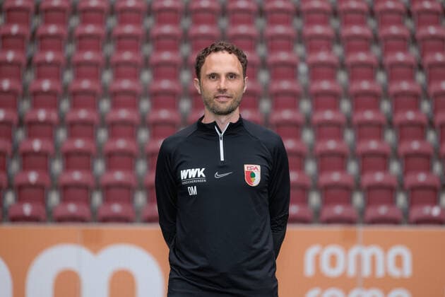 Daniel Müller Head of Medical Department FC Augsburg 1 BL, Porträttermin 2022 2023,