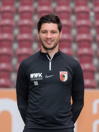 Benedikt Brust Videoanalyst FC Augsburg 1 BL, Porträttermin 2022 2023,