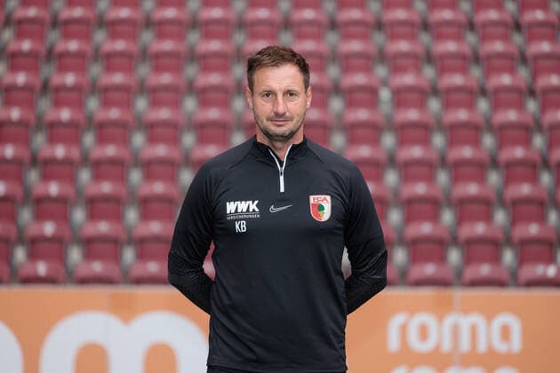 Kristian Barbuscak Goalkeeper coach FC Augsburg 1 BL, Porträttermin 2022 2023,