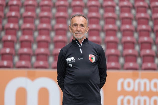 Salvatore Belardo Zeugwart FC Augsburg 1 BL, Porträttermin 2022 2023,