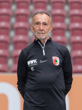 Salvatore Belardo Zeugwart FC Augsburg 1 BL, Porträttermin 2022 2023,