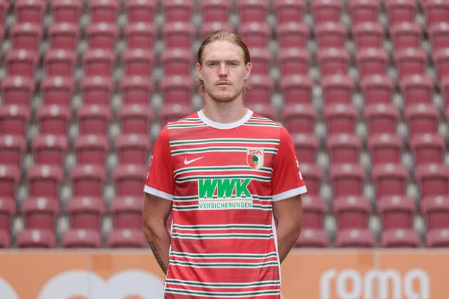 Fredrik Jensen FC Augsburg 1 BL, portrait date 2022 2023,