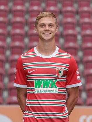 Robert Gumny FC Augsburg 1 BL, Porträttermin 2022 2023,