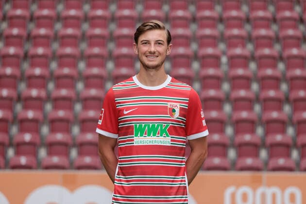 Lukas Petkov FC Augsburg 1 BL, Porträttermin 2022 2023,