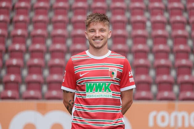 Mads Pedersen FC Augsburg 1 BL, Porträttermin 2022 2023,