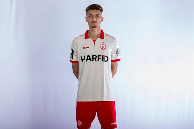 Moritz Römling Rot Weiss Essen 3 Liga Porträttermin 2022 2023