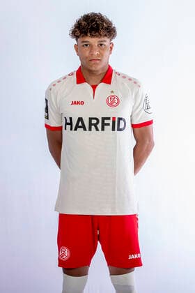 Lawrence Ennali Rot Weiss Essen 3 Liga Porträttermin 2022 2023