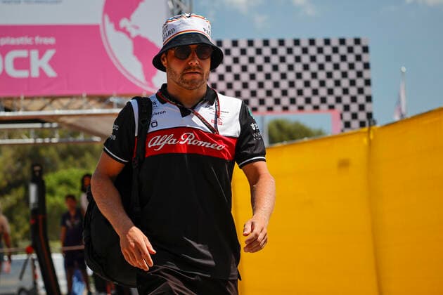 BOTTAS Valtteri (fin), Alfa Romeo F1 Team ORLEN C42, portrait during the Formula 1 Lenovo Grand Prix de France, French Grand Prix 2022, 12th round of the 2022 FIA Formula One World Championship, WM, Weltmeisterschaft from July 22 to 24, 2022 on the Circuit Paul Ricard, in Le Castellet, France - F1 - FRENCH GRAND PRIX 2022 DPPI Panoramic  0012202800511