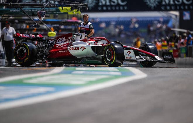 88 KUBICA Robert (pol), Alfa Romeo F1 Team ORLEN C42, action during the Formula 1 Lenovo Grand Prix de France, French Grand Prix 2022, 12th round of the 2022 FIA Formula One World Championship, WM, Weltmeisterschaft from July 22 to 24, 2022 on the Circuit Paul Ricard, in Le Castellet, France - F1 - FRENCH GRAND PRIX 2022 DPPI Panoramic  _V2_5137