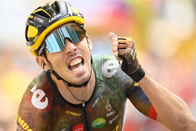 Sport Bilder des Tages CAHORS, FRANCE - JULY 22 : Laporte Christophe (FRA) of Team Jumbo-Visma during stage 19 of the 109th edition of the 2022 Tour de France cycling race, a stage of 189 kms with start in Castelnau-Magnoac and finish in Cahors on July 22, 2022 in Cahors, France, 22 07 2022 ( Motordriver Kenny Verfaillie - Tour de France 2022 - Stage 19 PhotoNews Panoramic 
