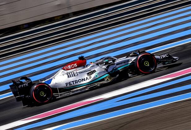 LE CASTELLET George Russell 63 with the Mercedes W13 in action during practice 1 leading up to the F1 Grand Prix of France at Circuit Paul Ricard on July 21, 2022 in Le Castellet, France REMKO DE WAAL F1 Grand Prix of France Practice 2022 xVIxANPxSportx xxANPxIVx 452153868 originalFilename: 452153868.jpg