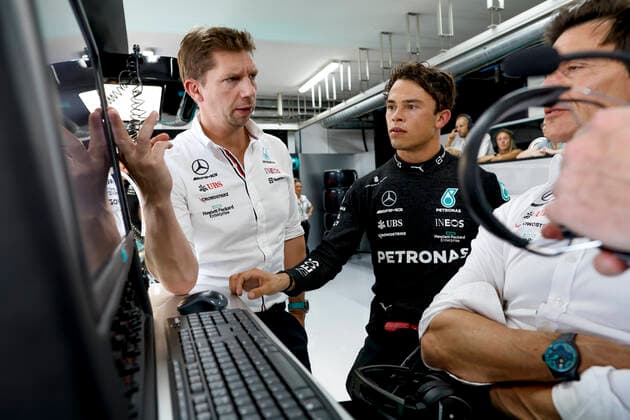 James Vowles GBR, Mercedes AMG Petronas F1 Team , 19 Nyck de Vries NLD, Mercedes AMG Petronas F1 Team , Toto Wolff AUT, Mercedes AMG Petronas F1 Team , F1 Grand Prix of France at Circuit Paul Ricard on July 22, 2022 in Le Castellet, France Photo by HOCH ZWEI Le Castellet France