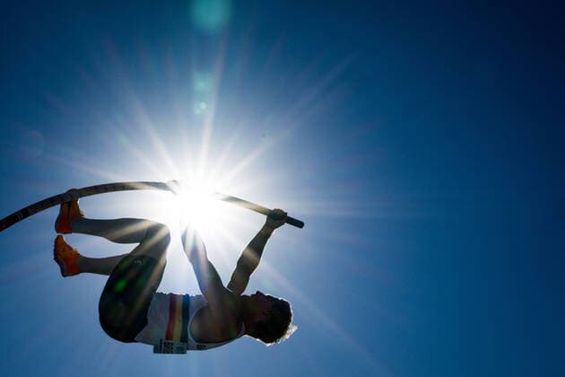 Sport Bilder des Tages Belgian Ben Broeders pictured in action during the men s pole vault competition, at the 19th IAAF World Athletics Championships in Eugene, Oregon, USA, Friday 22 July 2022. The Worlds are taking place from 15 to 24 July, after being postponed in 2021 due to the ongoing corona virus pandemic. JASPERxJACOBS  x37738495x