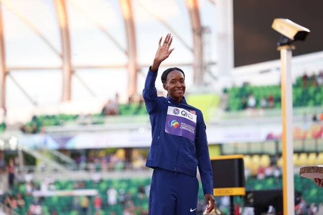 Mandatory Credit: Photo by Amanda Loman Shutterstock (13037097ad) Bronze-medallist Dalilah Muhammad, of the United States, during the medal ceremony for the women s 400 hurdles 2022 World Athletics Championships, Day Eight Hayward Field, Eugene, Oregon, USA - 22 Jul 2022 2022 World Athletics Championships, Day Eight Hayward Field, Eugene, Oregon, USA - 22 Jul 2022  Copyright: xAmandaxLoman Shutterstockx 13037097ad