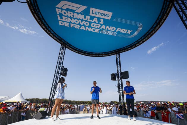 MAGNUSSEN Kevin (den), Haas F1 Team VF-22 Ferrari, SCHUMACHER Mick (ger), Haas F1 Team VF-22 Ferrari, portrait, Fan Forum Pilotes F1 during the Formula 1 Lenovo Grand Prix de France, French Grand Prix 2022, 12th round of the 2022 FIA Formula One World Championship, WM, Weltmeisterschaft from July 22 to 24, 2022 on the Circuit Paul Ricard, in Le Castellet, France - F1 - FRENCH GRAND PRIX 2022 DPPI Panoramic 00122028__DE_9944.JPG_