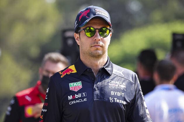 PEREZ Sergio (mex), Red Bull Racing RB18, portrait during the Formula 1 Lenovo Grand Prix de France, French Grand Prix 2022, 12th round of the 2022 FIA Formula One World Championship, WM, Weltmeisterschaft from July 22 to 24, 2022 on the Circuit Paul Ricard, in Le Castellet, France - F1 - FRENCH GRAND PRIX 2022 DPPI Panoramic  DC0A7087