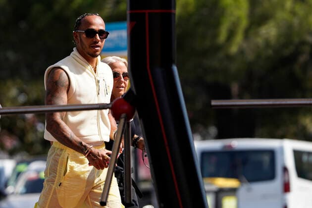 July 24, 2022, Le Castellet, Mezzolombardo, France: LEWIS HAMILTON of Great Britain and Mercedes-AMG F1 Team arrives in the paddock before the 2022 FIA Formula 1 French Grand Prix at Circuit Paul Ricard in Le Castellet, France. Le Castellet France - ZUMAf150 20220724_zsp_f150_004 Copyright: xDaisyxFacinellix