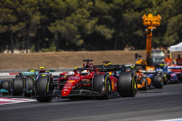 16 LECLERC Charles (mco), Scuderia Ferrari F1-75, action during the Formula 1 Lenovo Grand Prix de France, French Grand Prix 2022, 12th round of the 2022 FIA Formula One World Championship, WM, Weltmeisterschaft from July 22 to 24, 2022 on the Circuit Paul Ricard, in Le Castellet, France - F1 - FRENCH GRAND PRIX 2022 - RACE DPPI Panoramic  _V2_0993