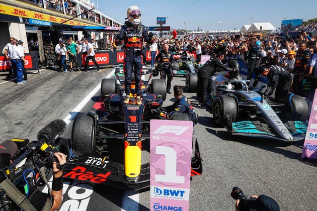 VERSTAPPEN Max (ned), Red Bull Racing RB18, portrait during the Formula 1 Lenovo Grand Prix de France, French Grand Prix 2022, 12th round of the 2022 FIA Formula One World Championship, WM, Weltmeisterschaft from July 22 to 24, 2022 on the Circuit Paul Ricard, in Le Castellet, France - F1 - FRENCH GRAND PRIX 2022 - RACE DPPI Panoramic  00122029__V2_1533